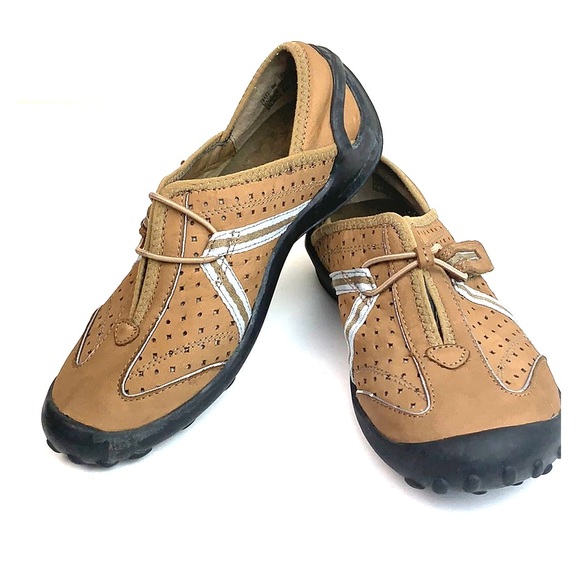 clarks tequini slip on